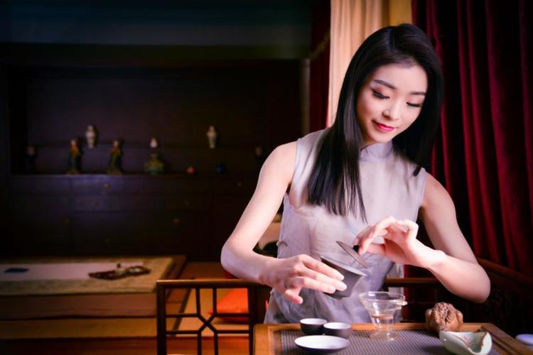 福州可加钟的洗浴按摩会所，漂亮技师每一次的力道都恰到好处_福州养生品茶网(图1)